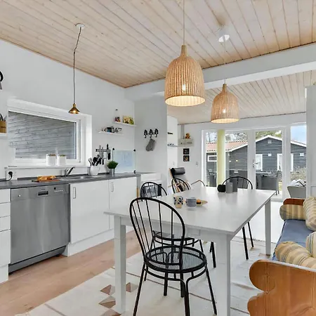 Holiday home Lovely Newer Near Beautiful